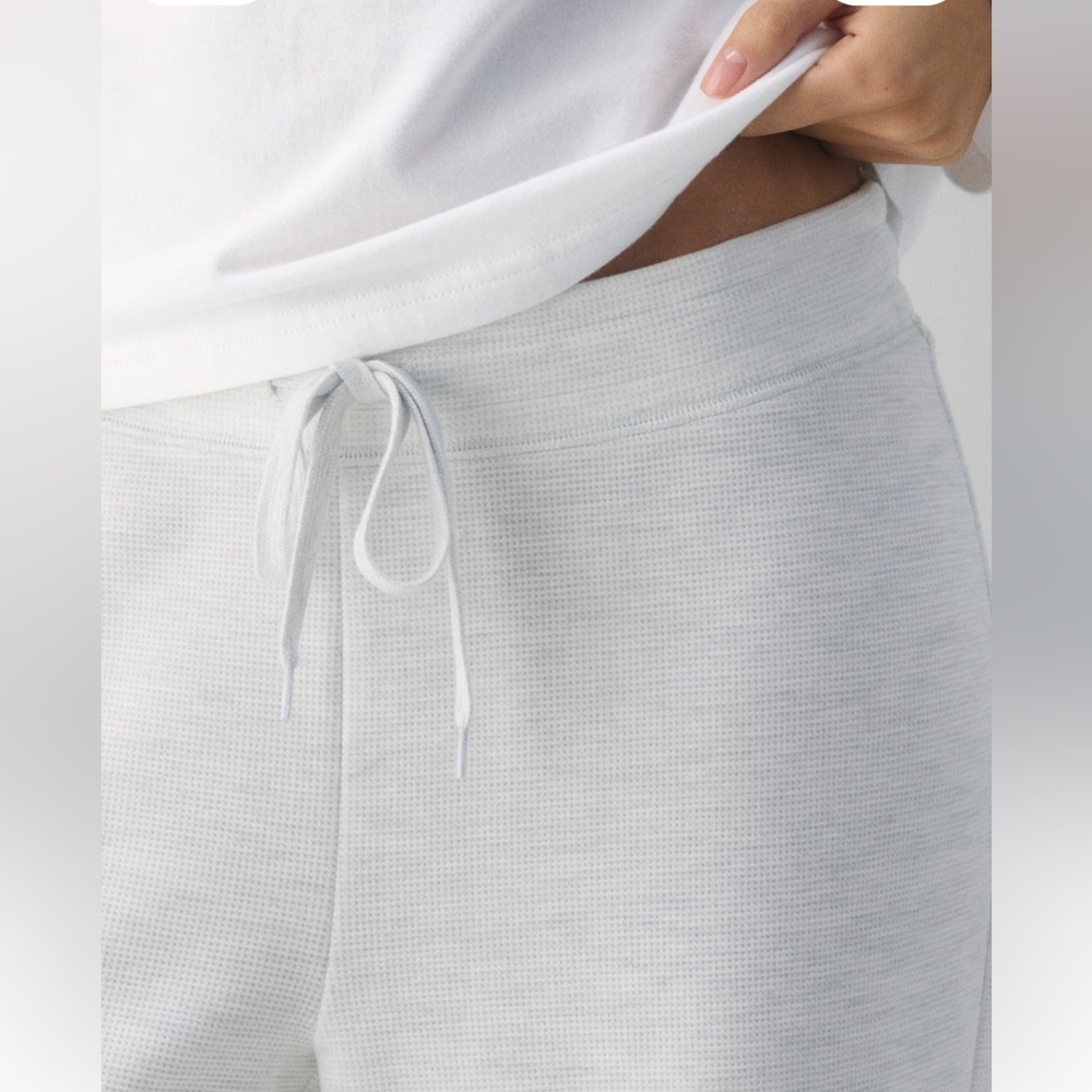 Aritzia Sunday Best Waffle Sweatpants